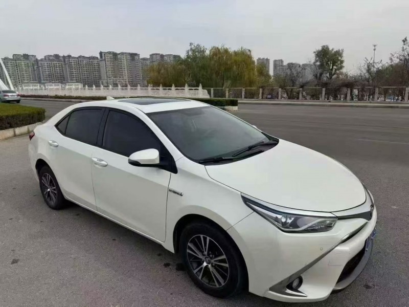 枣庄16年丰田雷凌3