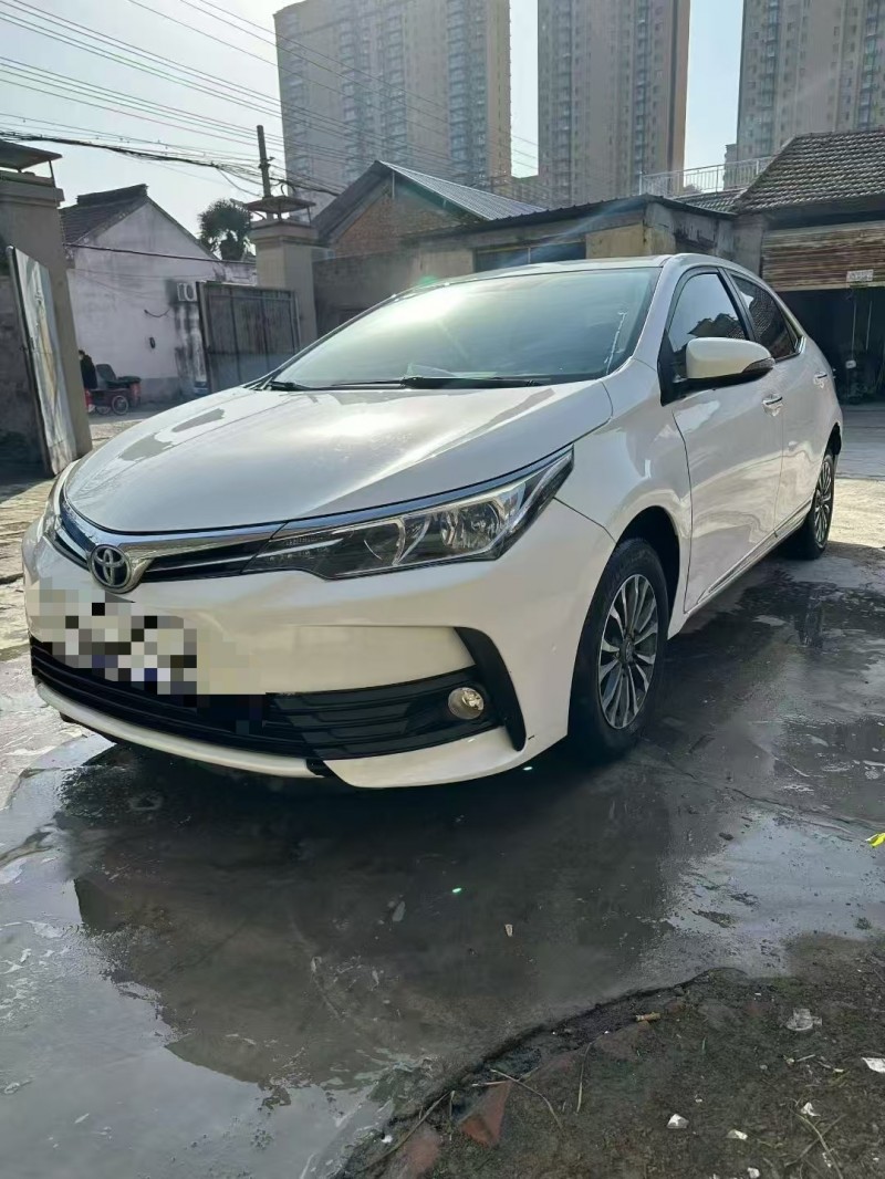 青岛17年丰田卡罗拉3