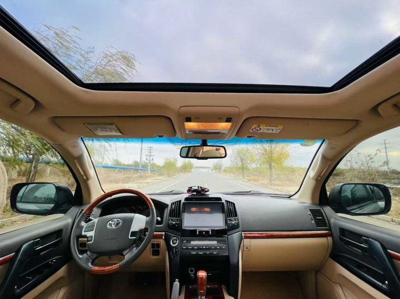 潍坊16年丰田兰德酷路泽5