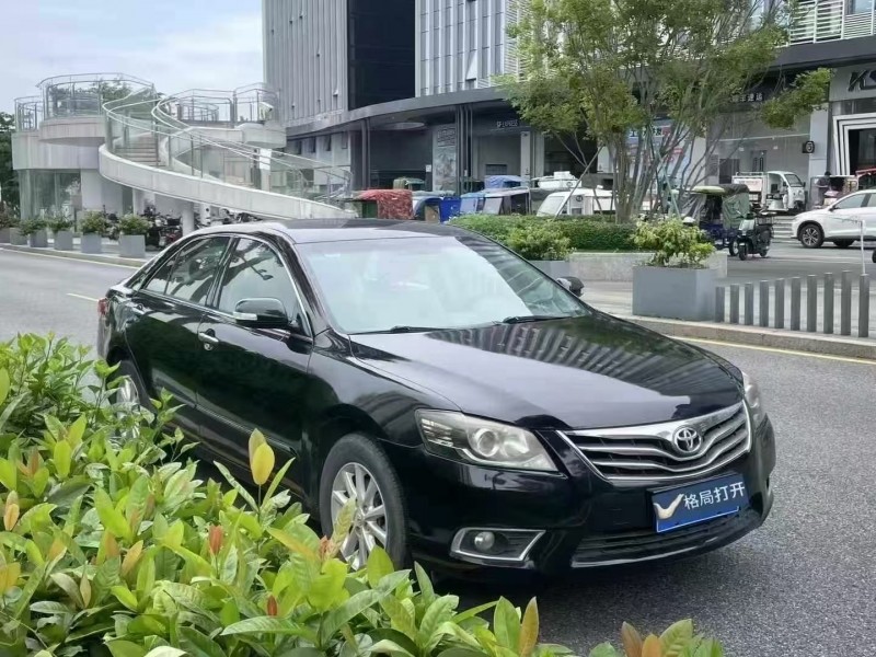 深圳14年丰田凯美瑞3