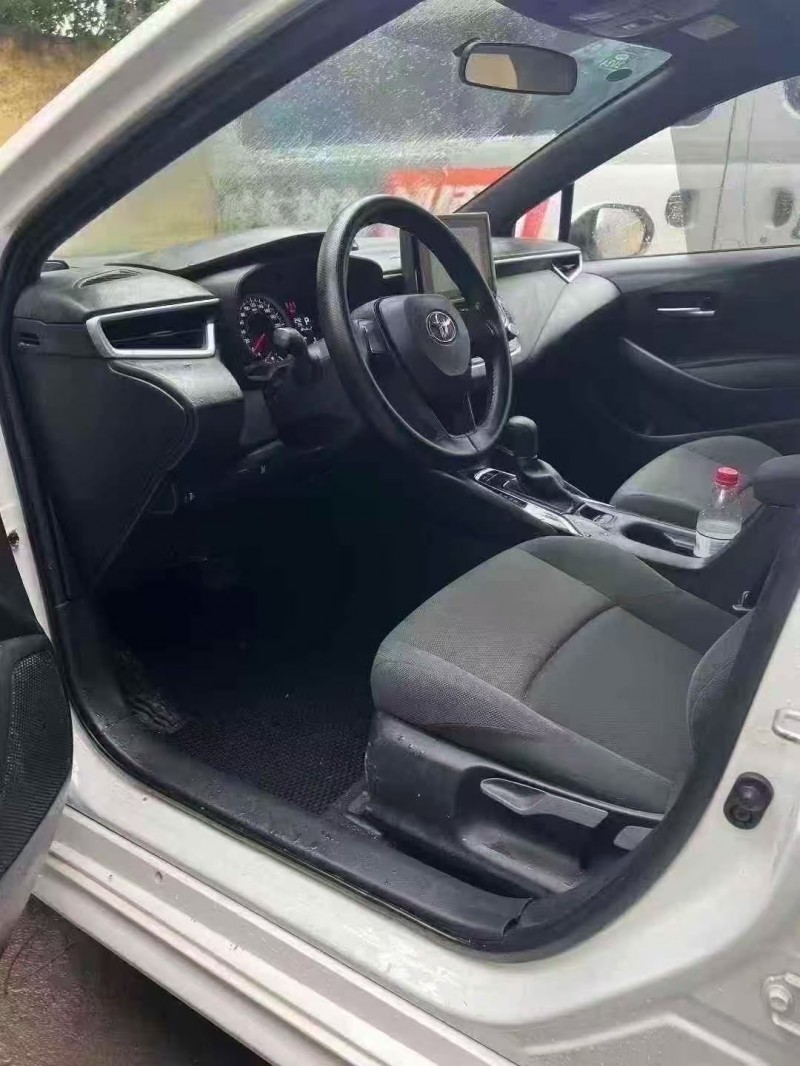 济南22年丰田雷凌6