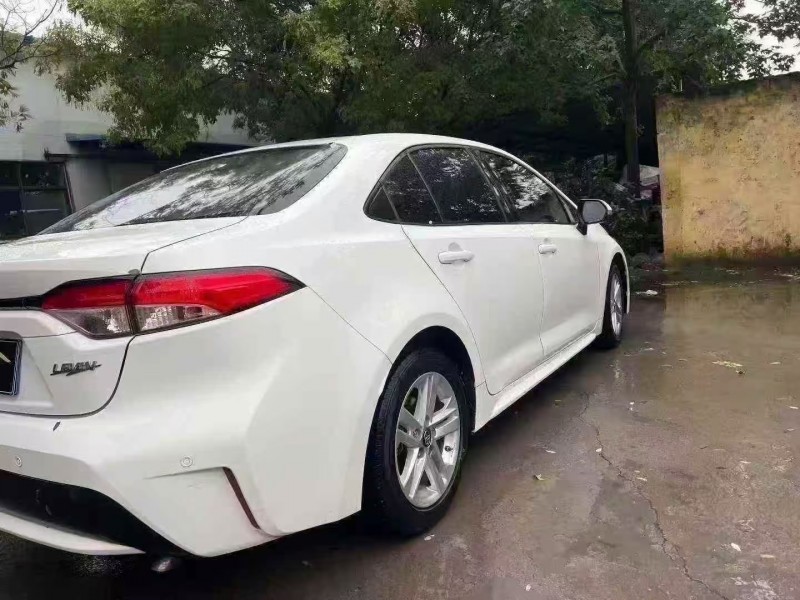 济南22年丰田雷凌8