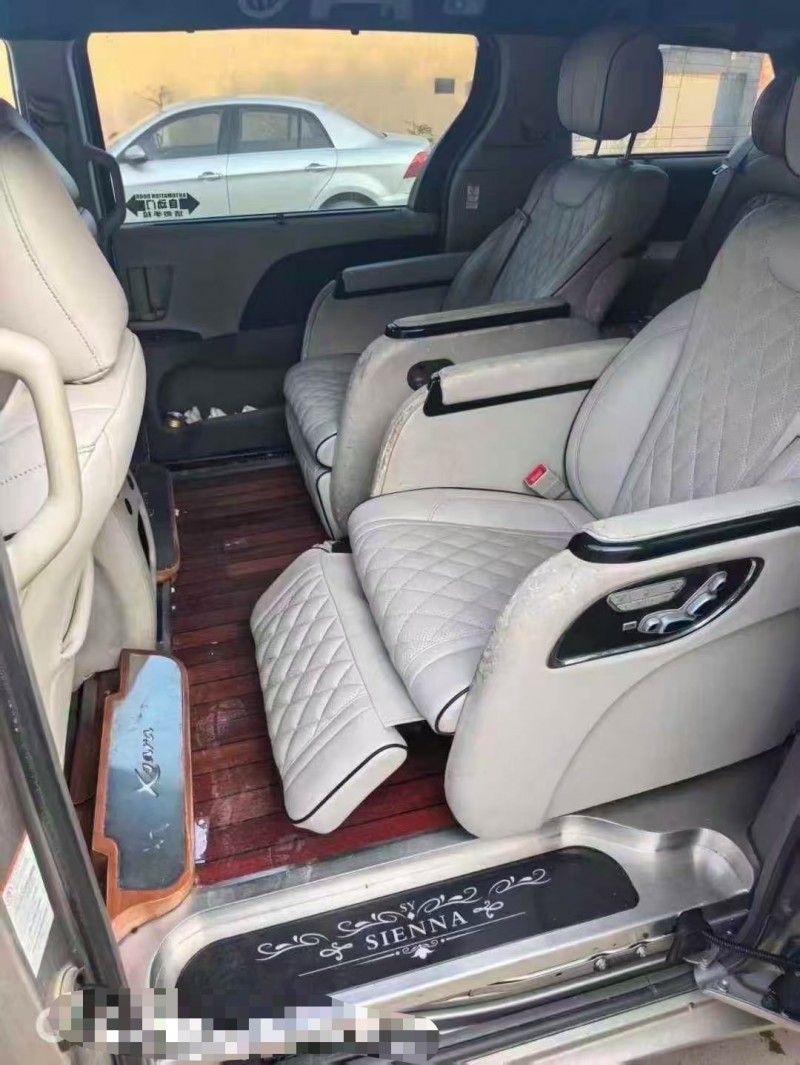 菏泽17年丰田塞纳5