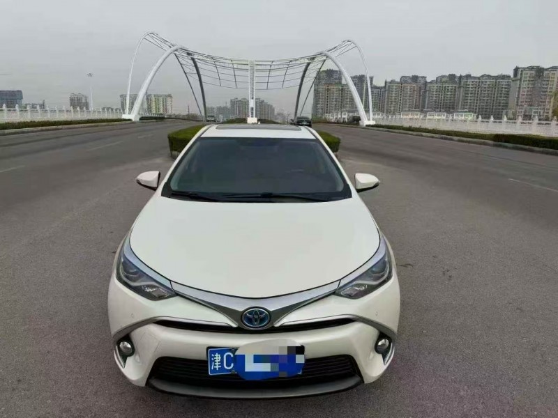 济南16年丰田雷凌1