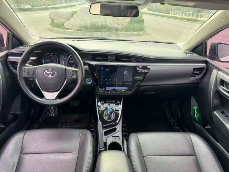 济南16年丰田雷凌7