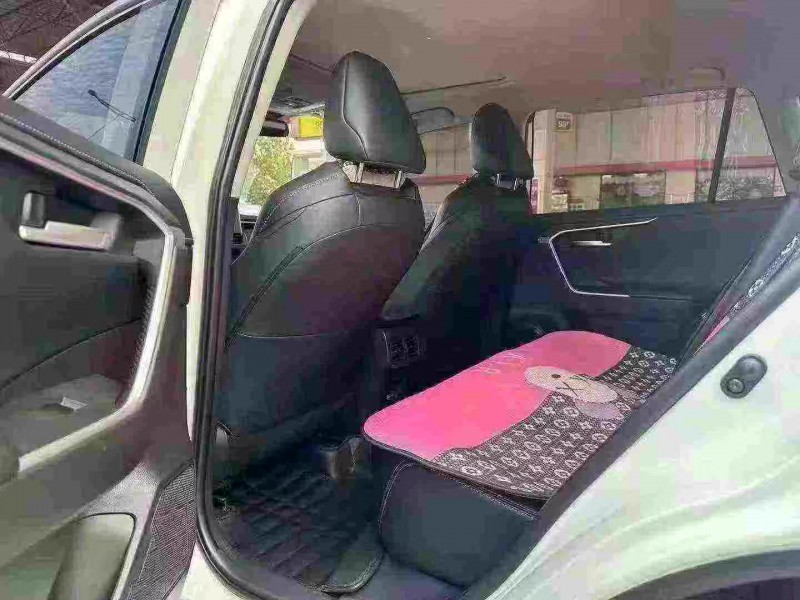 淄博23年丰田威兰达6