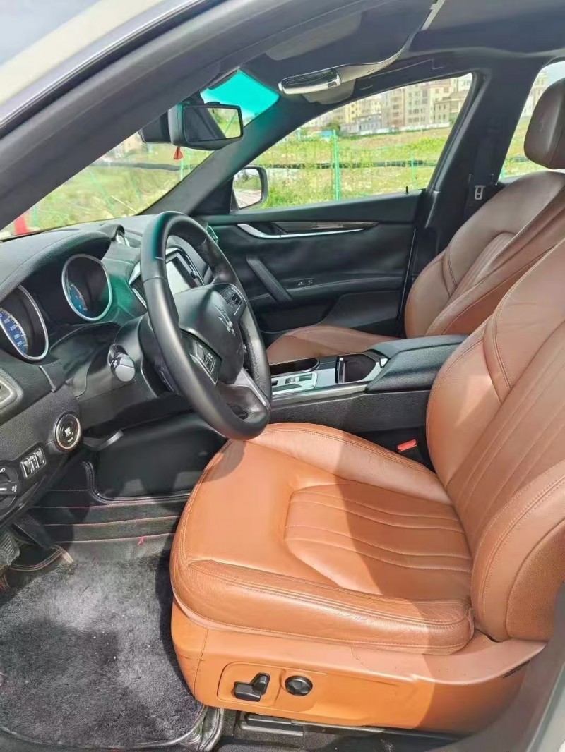 深圳15年玛莎拉蒂Ghibli6