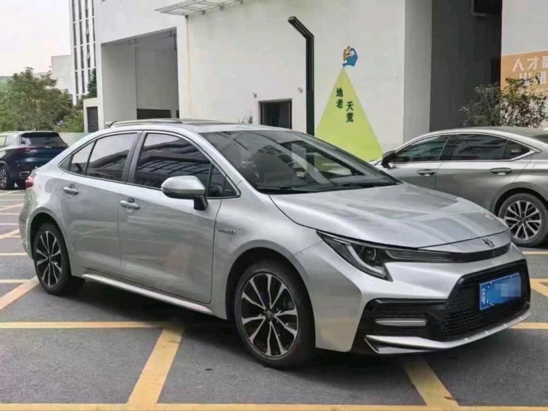 深圳23年丰田雷凌2