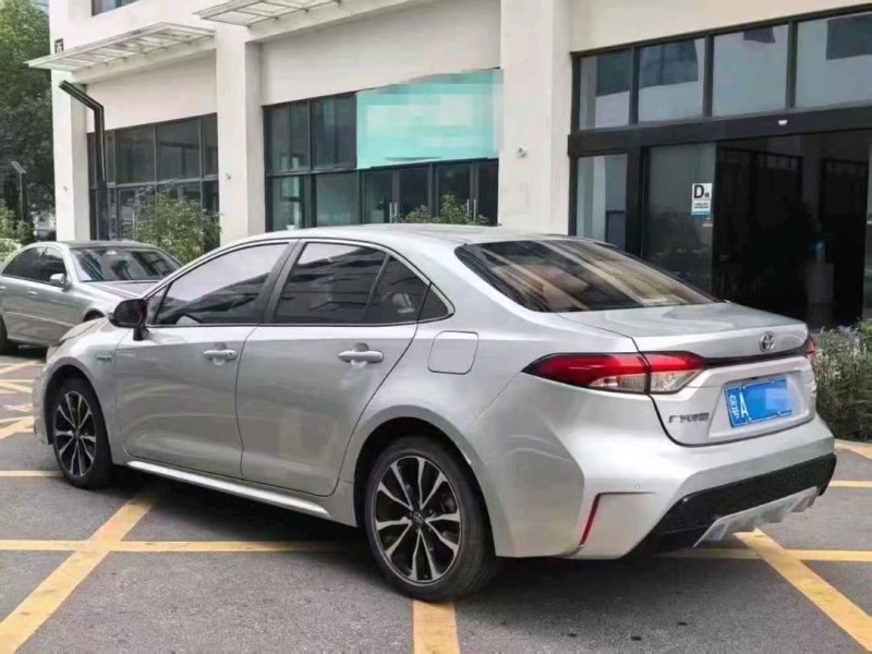 深圳23年丰田雷凌9