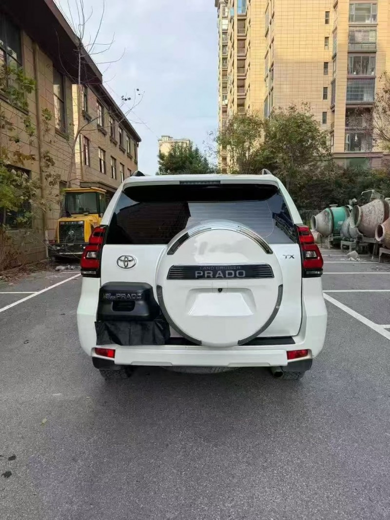 苏州20年丰田普拉多9