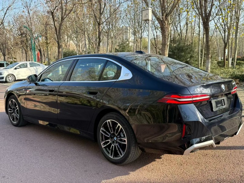 聊城25年宝马5系5