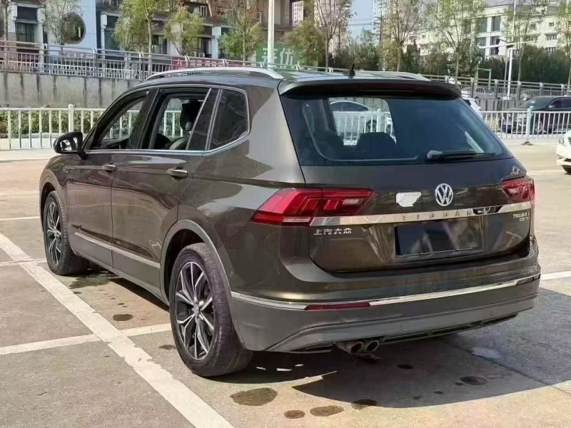 常州19年大众途观8