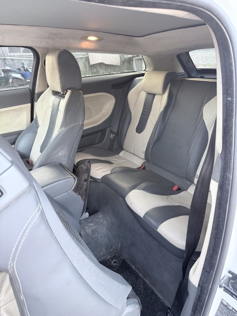 潮州12年路虎极光4