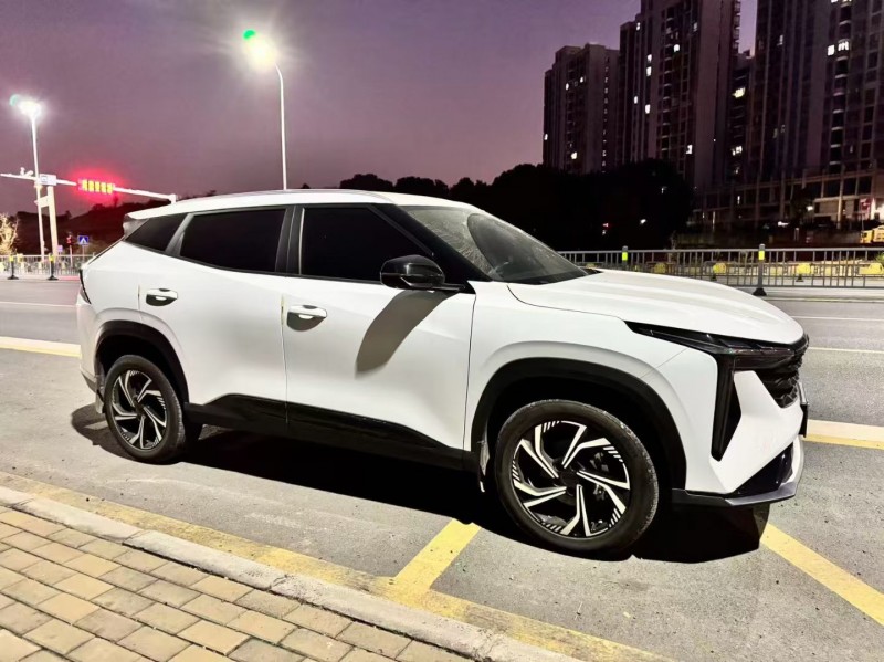 南昌24年吉利博越3