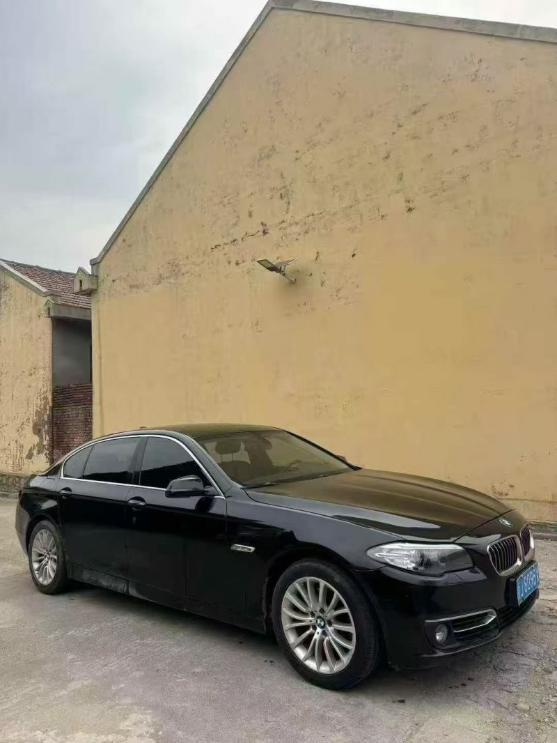 济宁16年宝马5系3