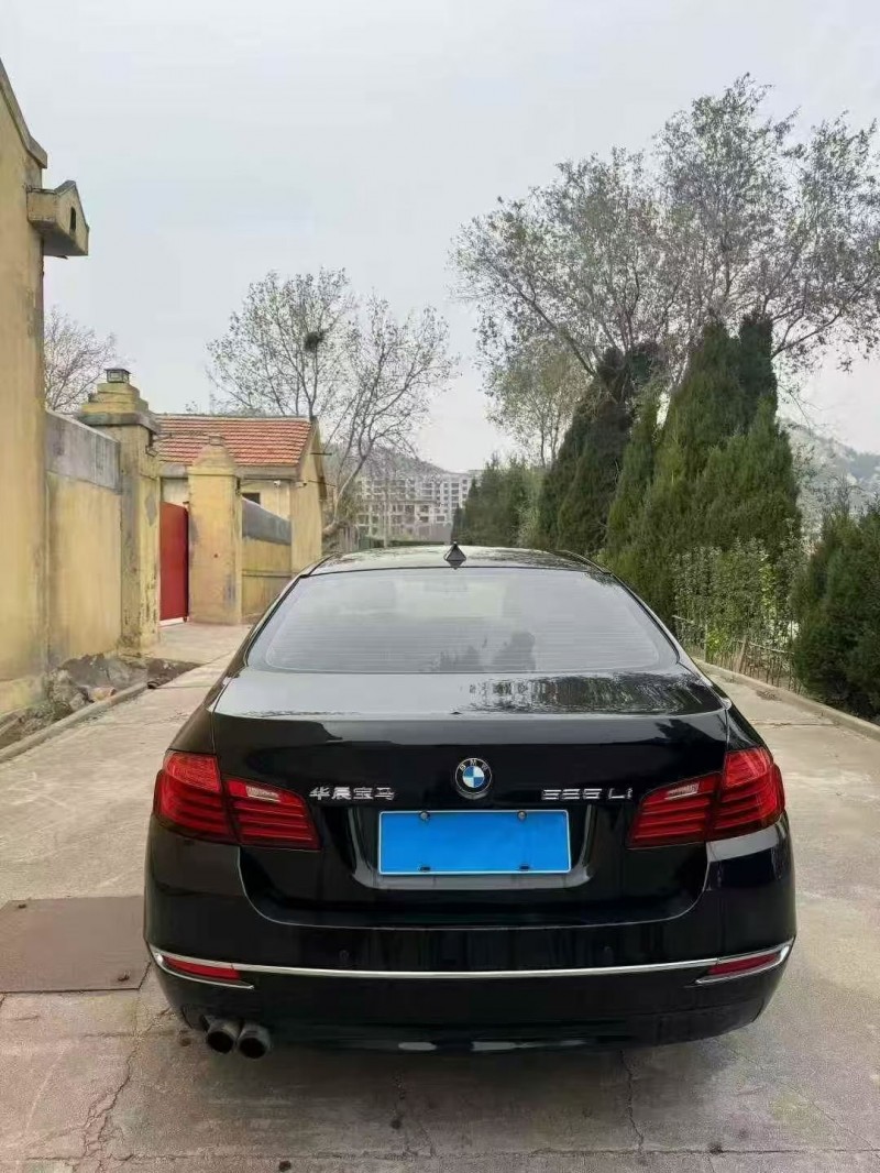 济宁16年宝马5系9