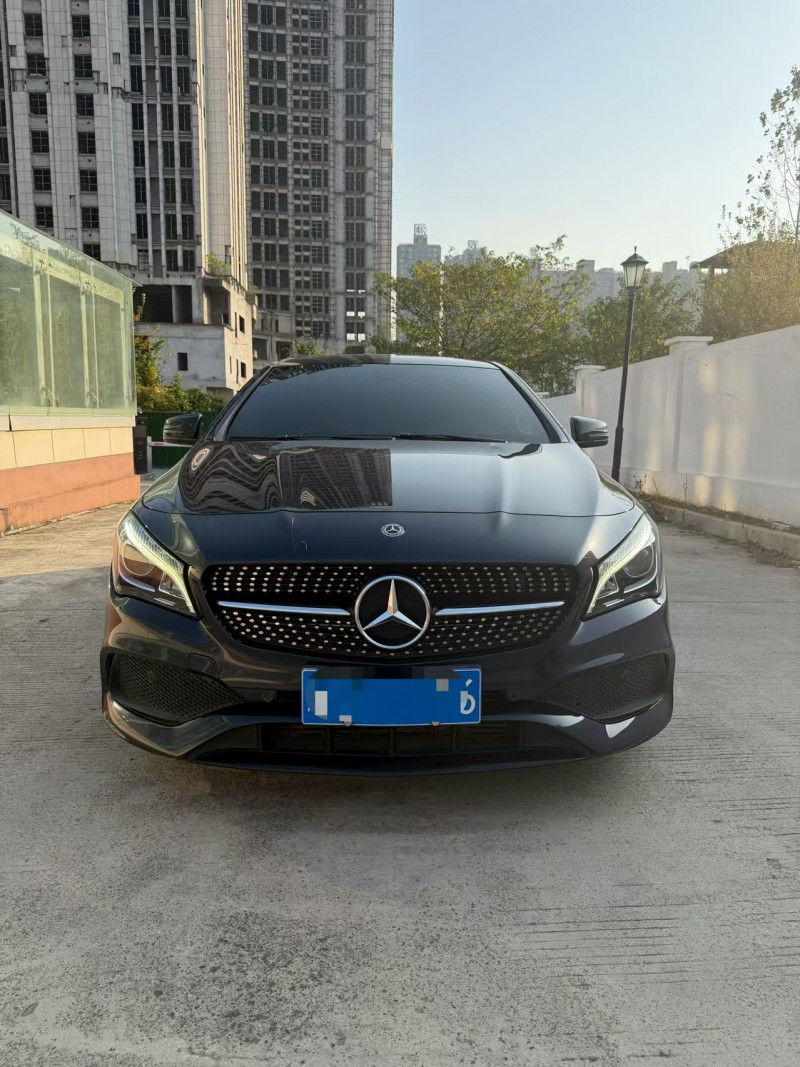 南昌17年奔驰CLA1