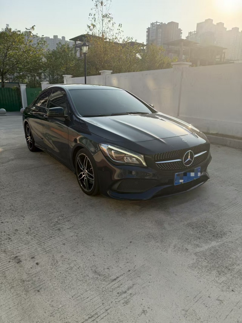 南昌17年奔驰CLA2