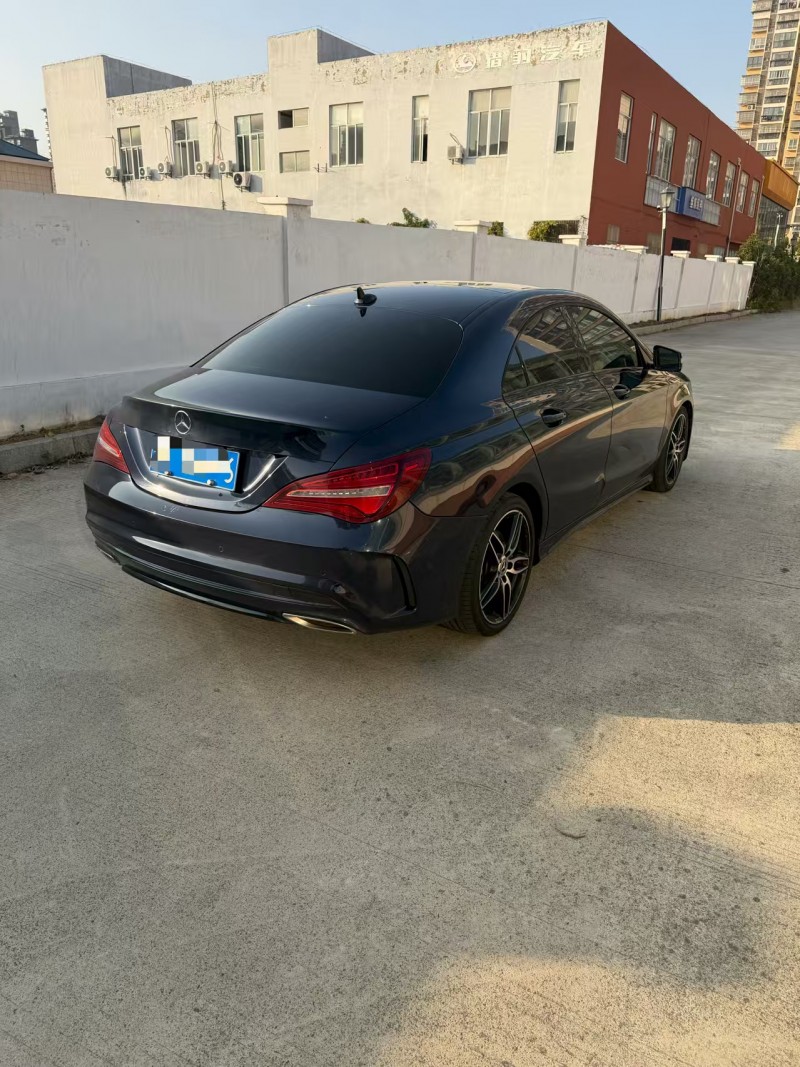 南昌17年奔驰CLA9