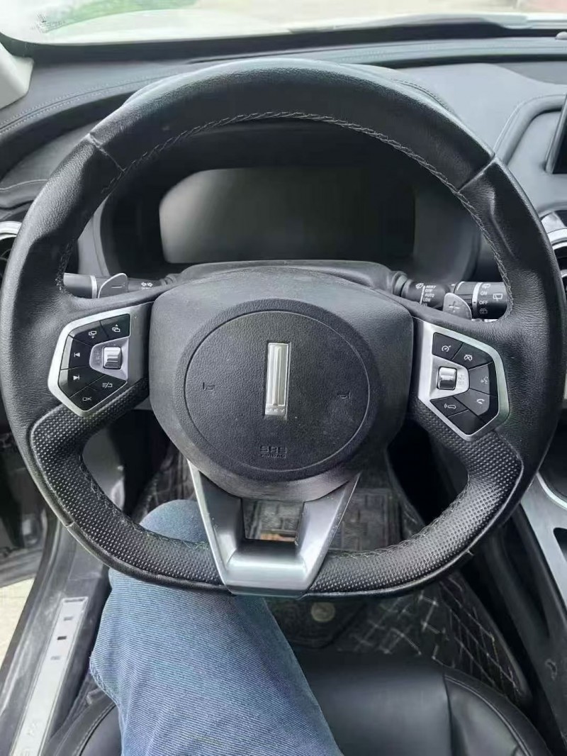 九江19年长城汽车魏牌6