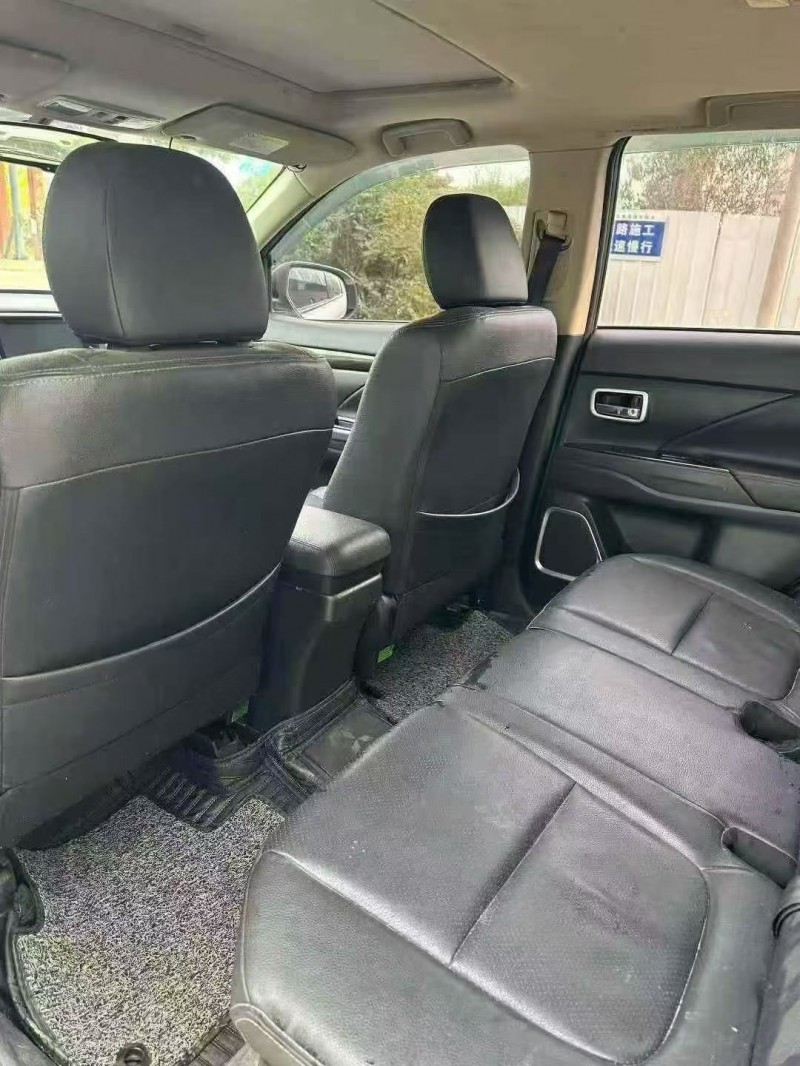 济南17年三菱欧蓝德6