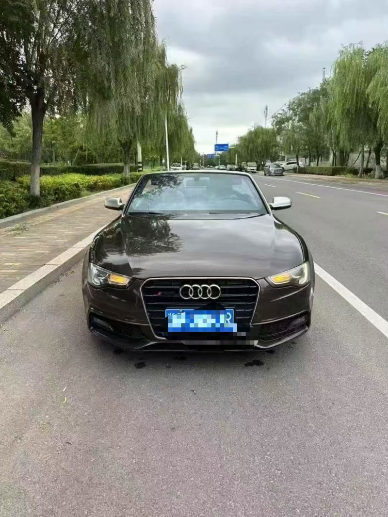 济宁16年奥迪A51