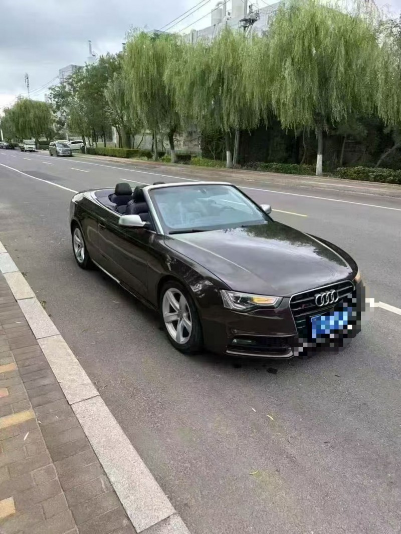 济宁16年奥迪A53