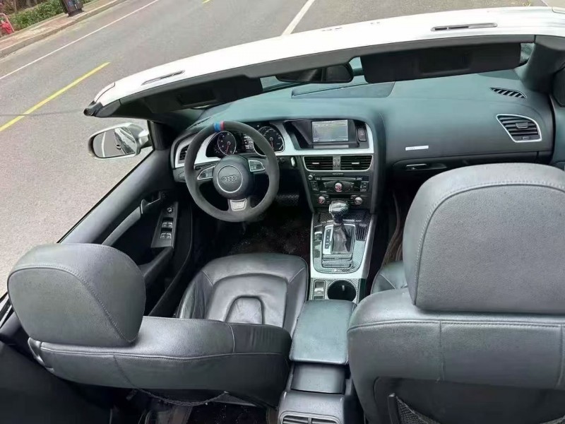 济宁16年奥迪A56