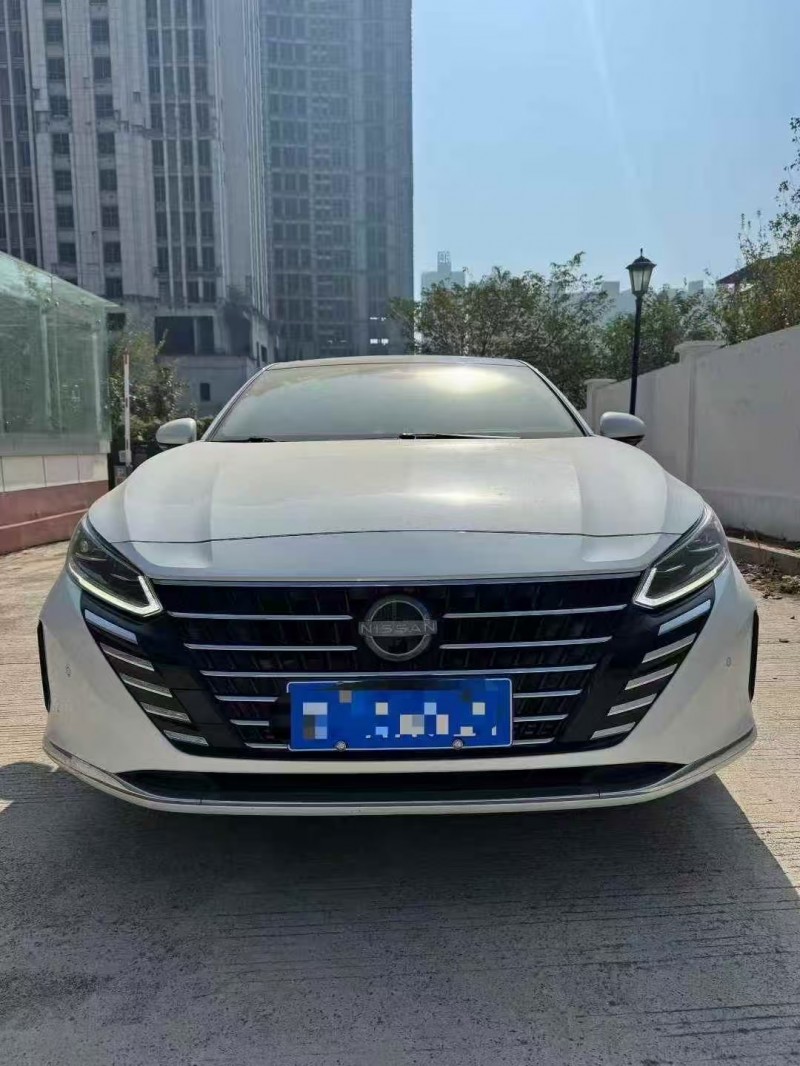 景德镇23年日产天籁1