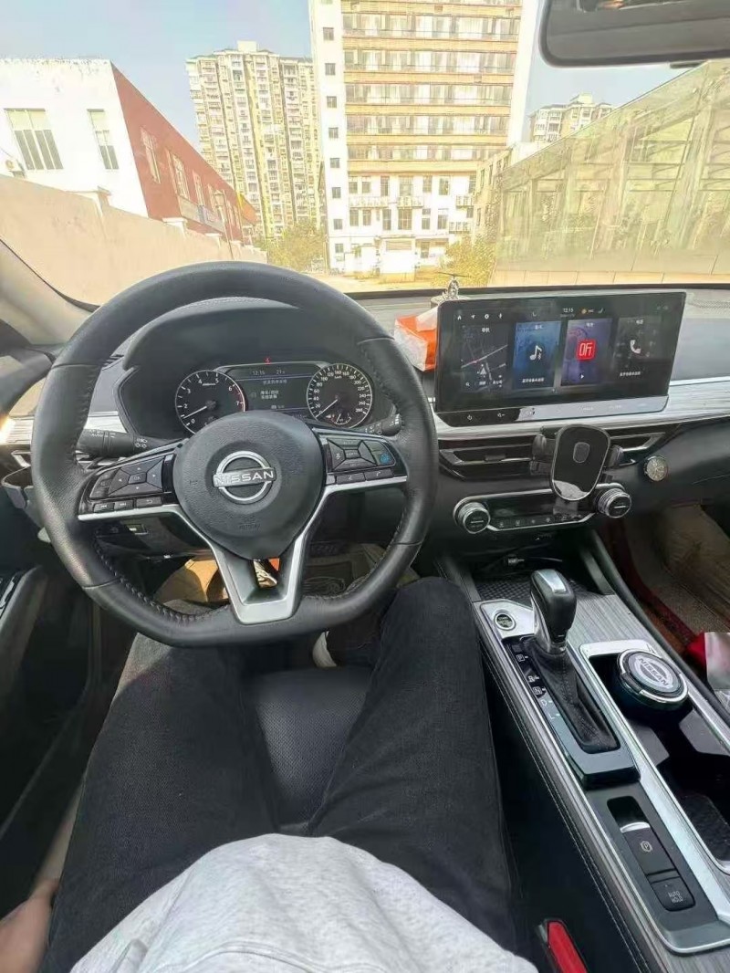 景德镇23年日产天籁4