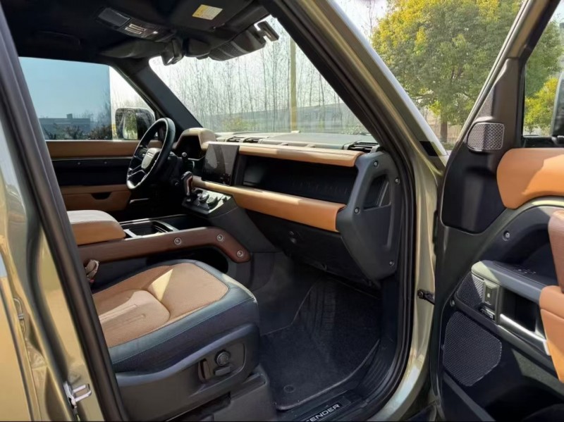 盐城23年路虎卫士4