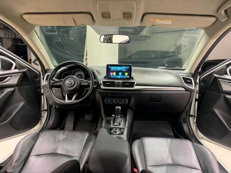 成都18年马自达昂克赛拉4