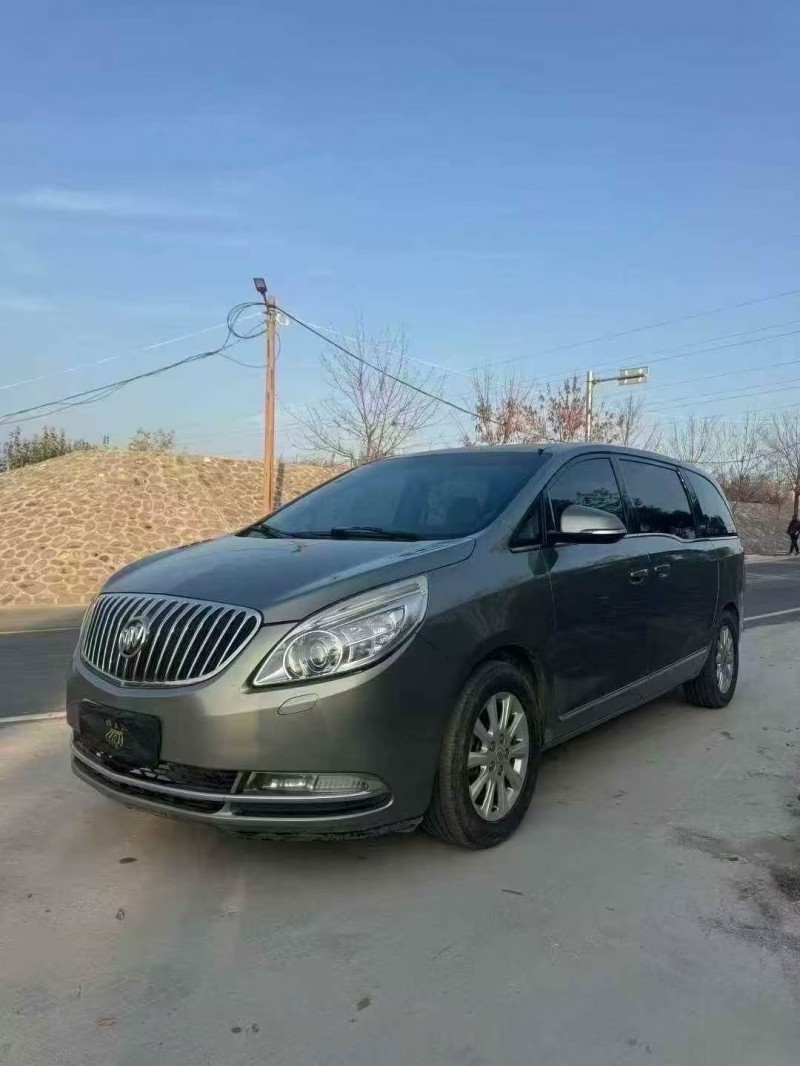 鹤壁12年别克GL82