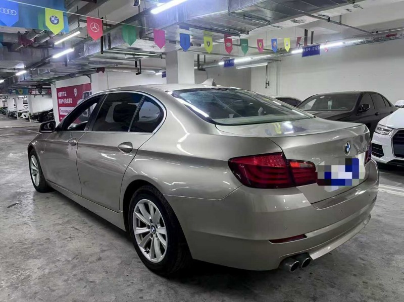 成都12年宝马5系8
