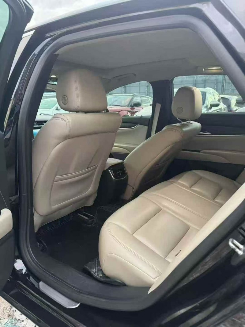 北海18年凯迪拉克XTS4