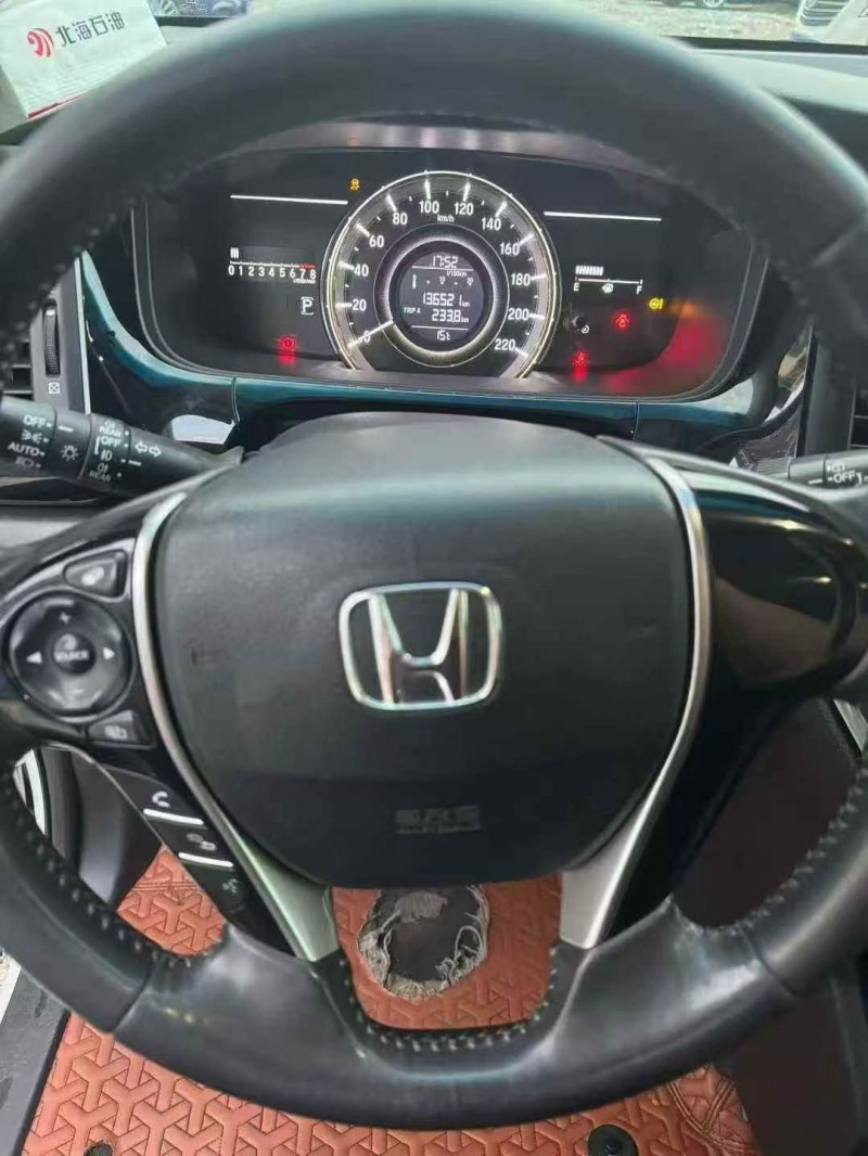 贵港17年本田艾力绅4