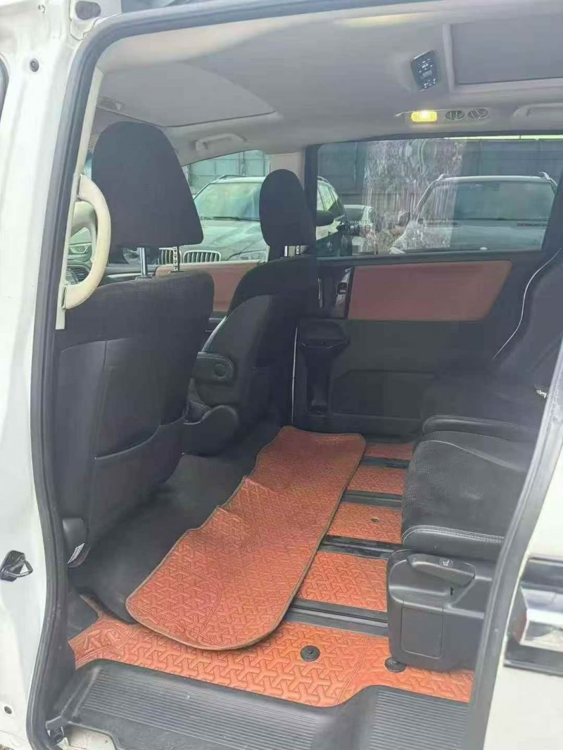 贵港17年本田艾力绅5