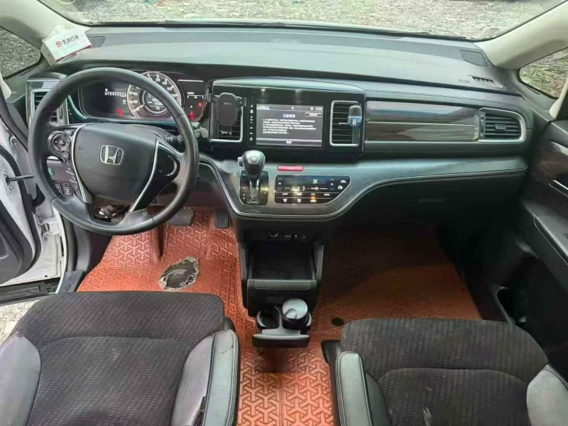 贵港17年本田艾力绅6