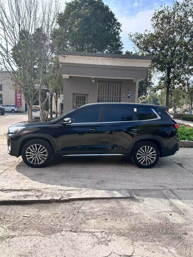 襄阳25年奇瑞捷途6