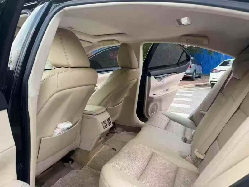 钦州15年雷克萨斯ES5