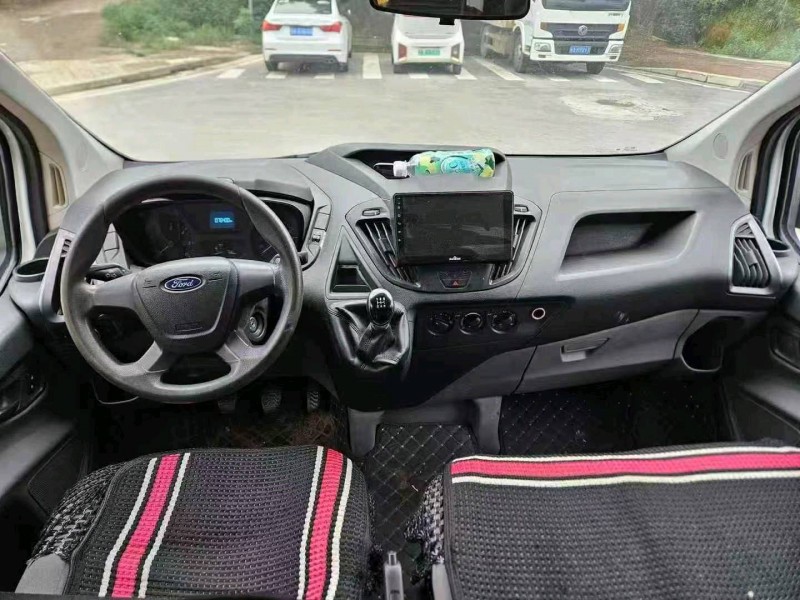 百色17年福特全顺4