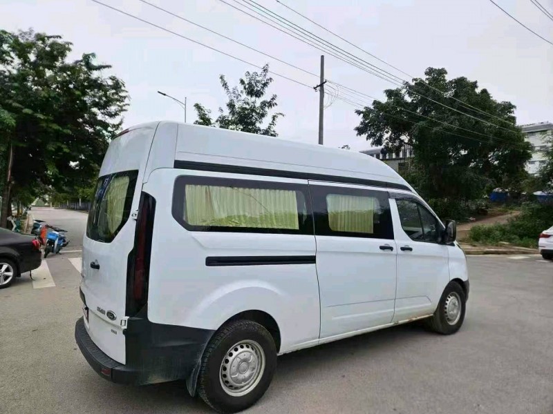 百色17年福特全顺7