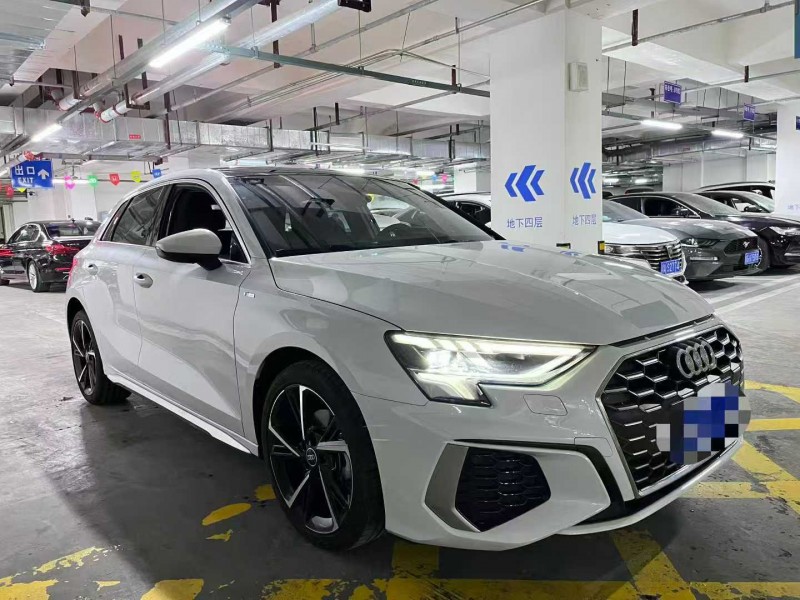 成都24年奥迪A32