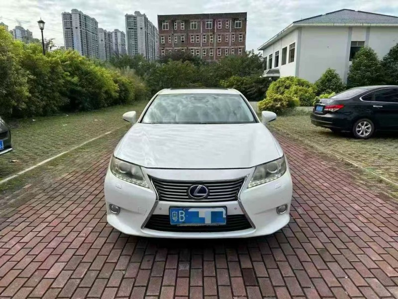 北海12年雷克萨斯ES1