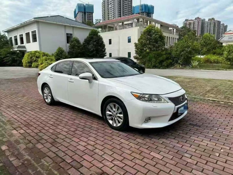 北海12年雷克萨斯ES2