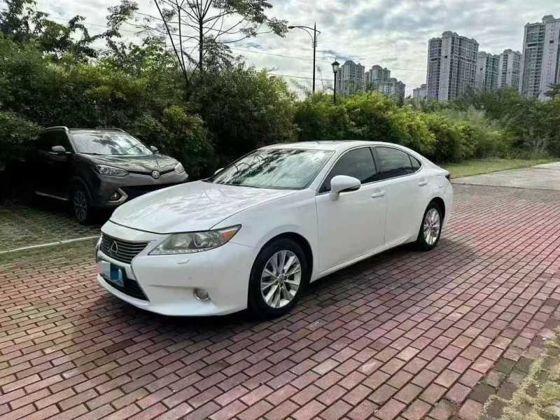 北海12年雷克萨斯ES3