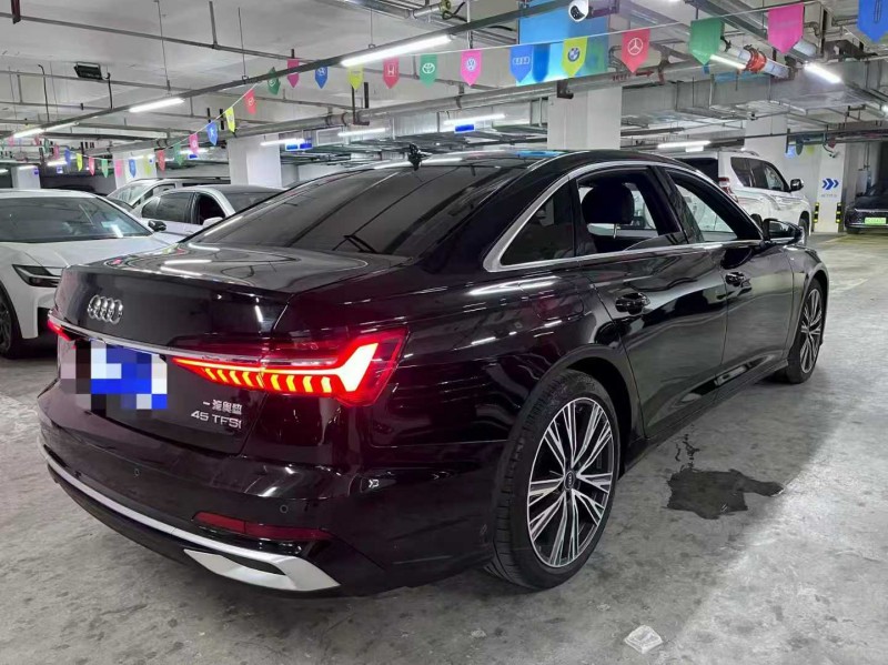 成都23年奥迪A6L7