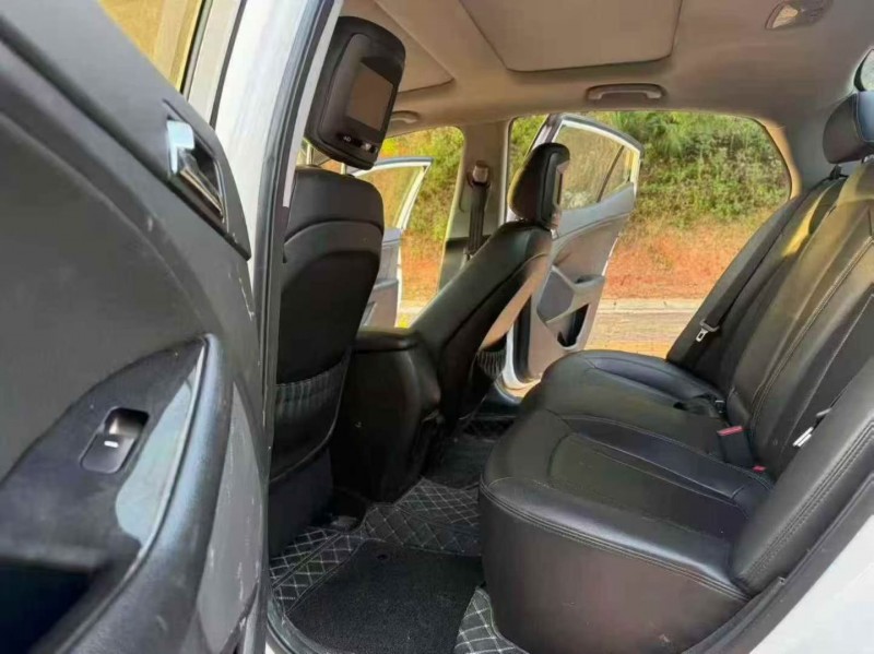 玉林13年起亚K55