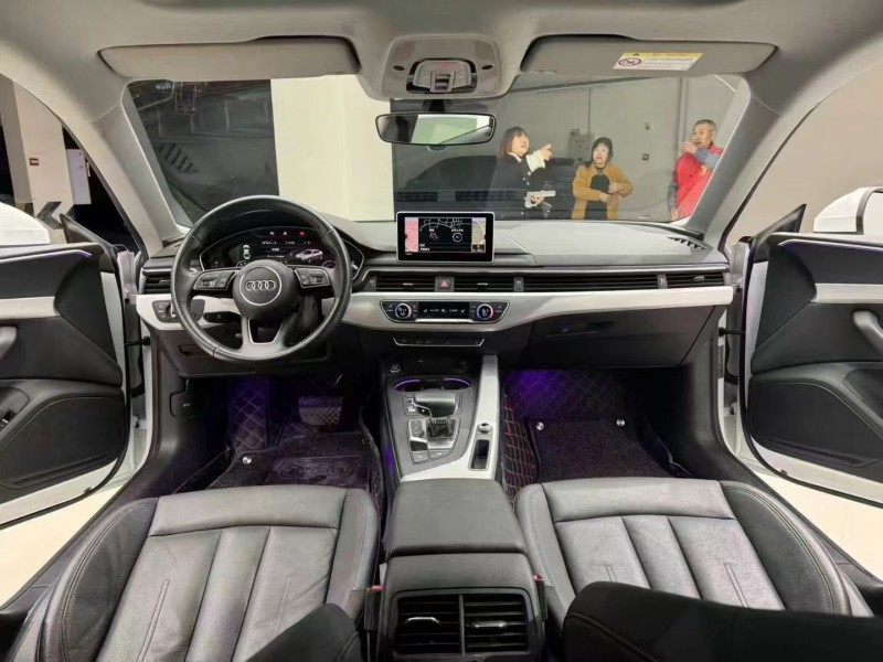 成都20年奥迪A55