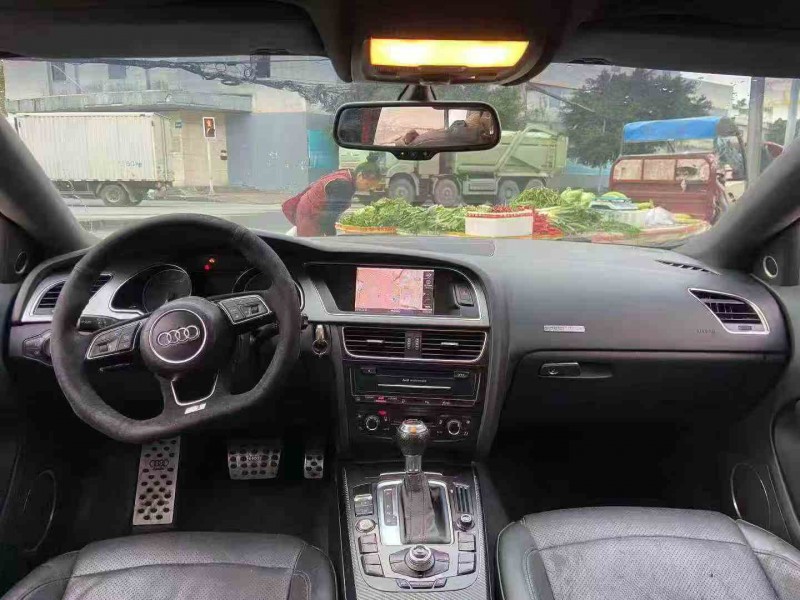 成都12年奥迪S56